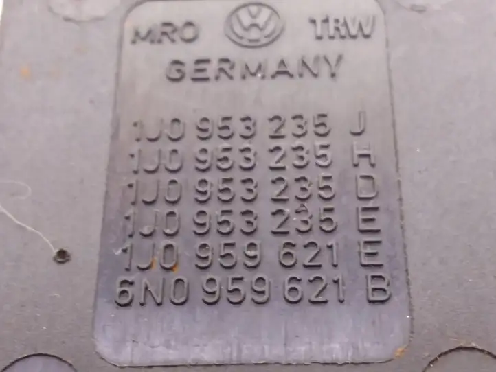 Volkswagen Golf IV (1998 - 2005) 1J0953235J Кнопка обогрева стекла — фото 3