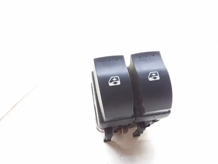 Renault Laguna II (2001 - 2005) 015085B Кнопка стеклоподъемников — фото 1