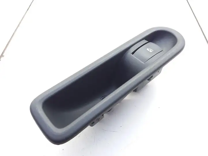Renault Clio II (2001 - 2005) 8200294357 Кнопка стеклоподъемников — фото 2