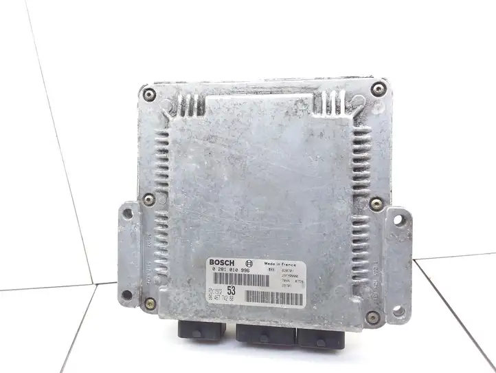 Citroen Xsara Picasso (1999 - 2012)  9646774280 Блок управления двигателя