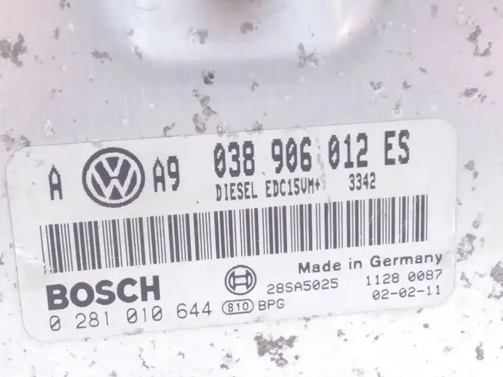 Volkswagen Golf IV (1998 - 2005) 038906012ES Блок управления двигателем (ЭБУ) — фото 3