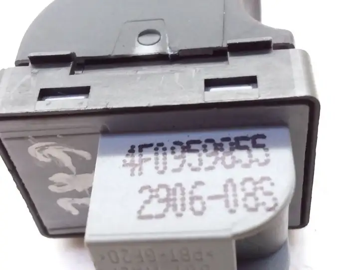 Audi A6 S6 C6 4F (2004 - 2008) 4F0959855 Кнопка стеклоподъемников — фото 4