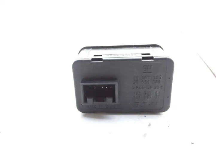 Opel Astra G (1998 - 2004) 90561086 Блок кнопок стеклоподъемников — фото 2