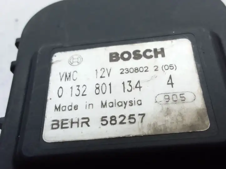 Opel Zafira A (1999 - 2003) 0132801134 Двигатель задвижки потока воздуха — фото 4