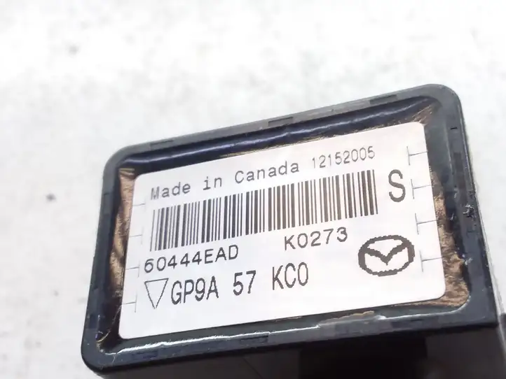 Mazda 6 (2002 - 2005) GP9A57KC0 Датчик удара SRS — фото 4