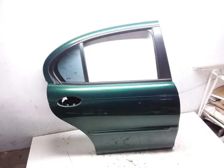 Jaguar X-Type (2001 - 2008)   Задняя дверь