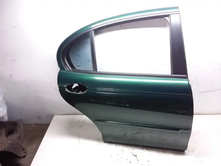 Jaguar X-Type (2001 - 2008)   Задняя дверь