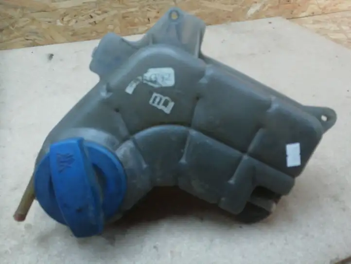 Audi A4 S4 B6 8E 8H (2000 - 2006) 8E0121403C Расширительный бачок — фото 3