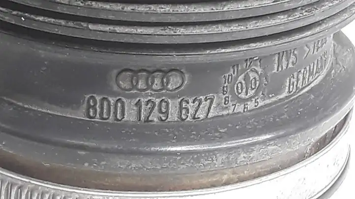 Volkswagen PASSAT B5.5 (2001 - 2005) 8D0129627 Трубка подачи воздуха — фото 2
