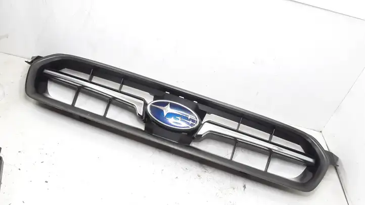 Subaru Legacy (2003 - 2009) Верхняя решетка радиатора — фото 2
