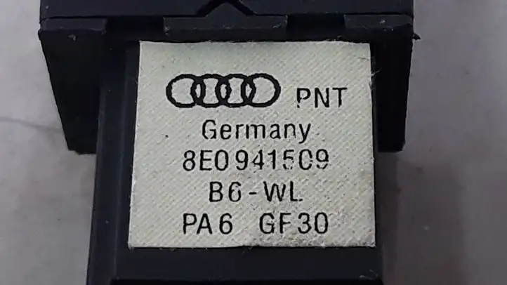 Audi A4 S4 B6 8E 8H (2000 - 2006) 8E0941509 Включатель аварийных фонарей — фото 2