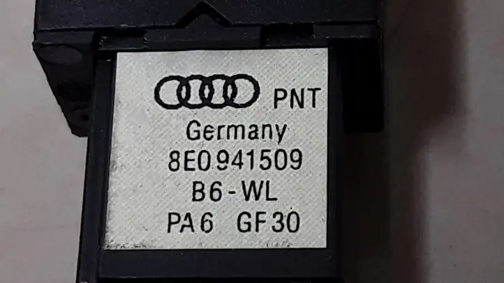 Audi A4 S4 B6 8E 8H (2000 - 2006) 8E0941509 Включатель аварийных фонарей — фото 2