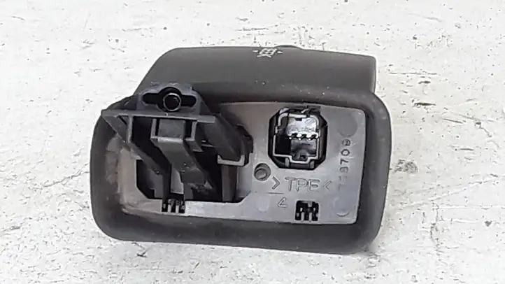 Ford Focus (2005 - 2008) 758709 Включатель регулировки звука — фото 3