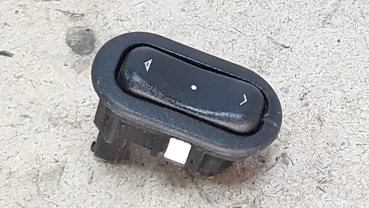 Opel Zafira A (1999 - 2003) 90561388 Блок кнопок стеклоподъемников — фото 1