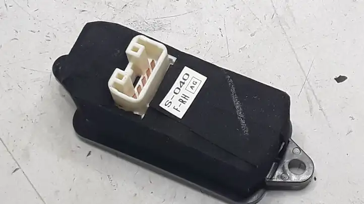 Subaru Legacy (2003 - 2009) 94266AG020 Кнопка стеклоподъемников — фото 3