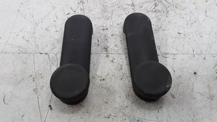 Opel Astra H (2004 - 2009) 90247150 Ручка стеклоподъемника — фото 2