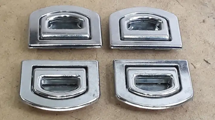 Volkswagen PASSAT B5.5 (2001 - 2005)  1J0864203 Другая деталь отделки багажника