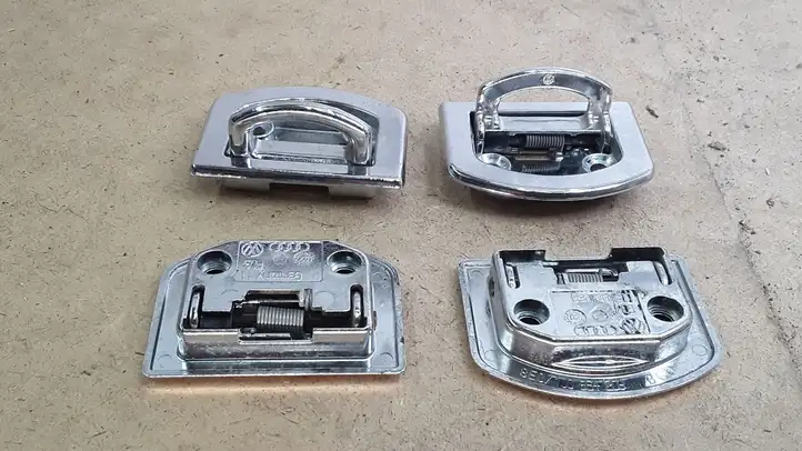 Volkswagen PASSAT B5.5 (2001 - 2005)  1J0864203 Другая деталь отделки багажника