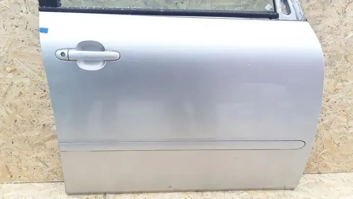Toyota Avensis Verso (2004 - 2009) Дверь — фото 6