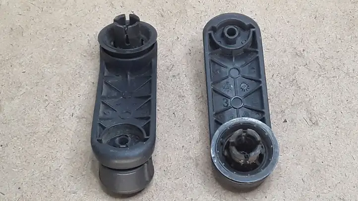 Renault Modus (2004 - 2007) 7700811387 Ручка стеклоподъемника — фото 3