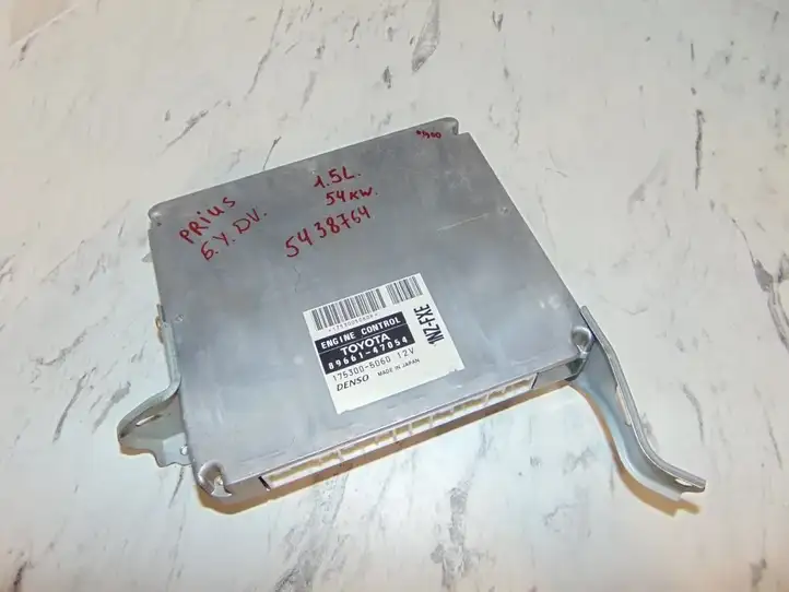 Toyota Prius (XW10) (1997 - 2003)  8966147050 Блок управления двигателя