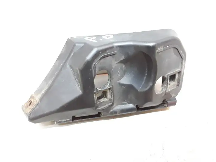 Volvo V50 (2004 - 2008) 30665875 Кронштейн переднего бампера — фото 1