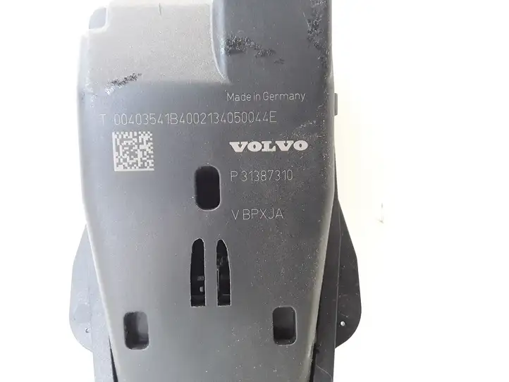 Volvo S60 (2010 - 2013) P31387310 Камера в лобовом стекле — фото 3