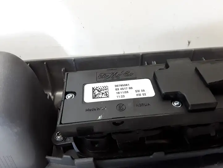 Volvo V50 (2004 - 2008) 8679473 Кнопка стеклоподъемников — фото 4