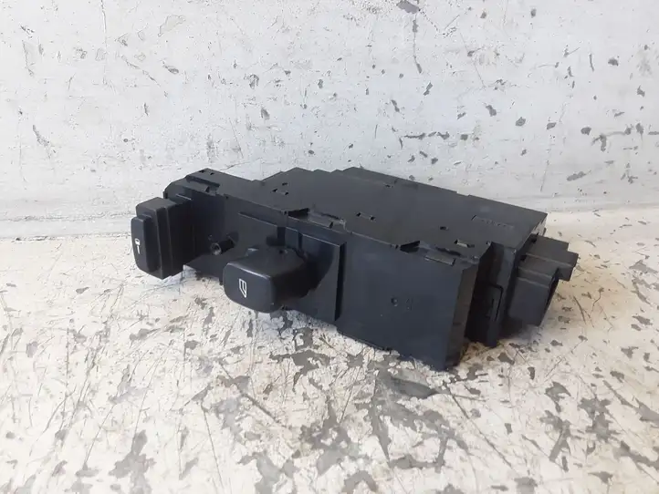 Volvo S60 (2000 - 2004) 30658147 Кнопка стеклоподъемников — фото 1