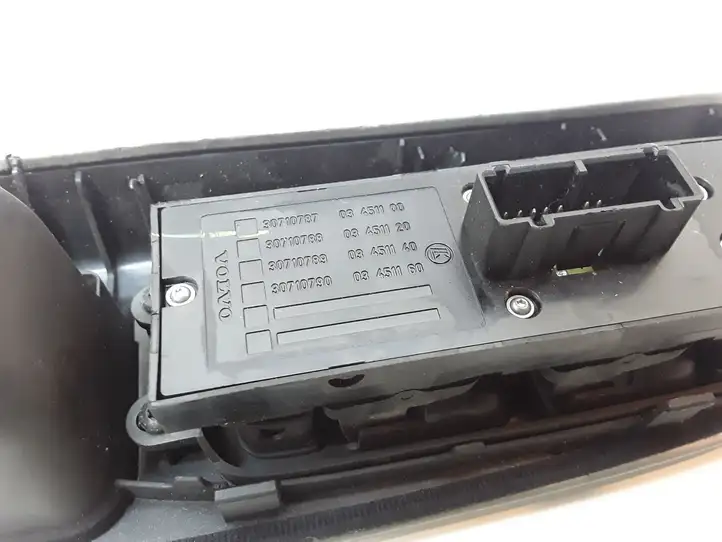 Volvo V50 (2004 - 2008) 8663817 Накладка кнопки стеклоподъемника — фото 4