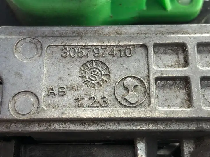 Audi A4 S4 B8 8K (2007 - 2011) Передний ремень безопасности — фото 4