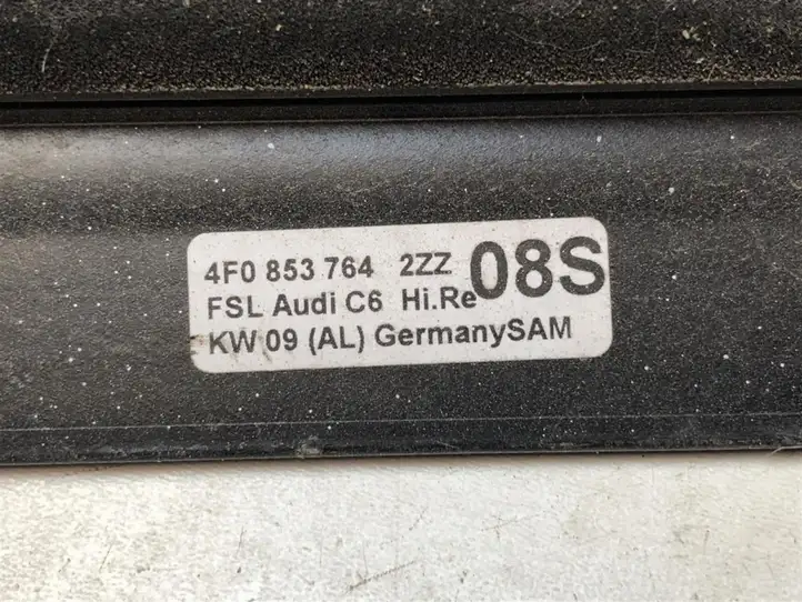 Audi A6 S6 C6 4F (2004 - 2008) Уплотнитель стекла задней двери — фото 3