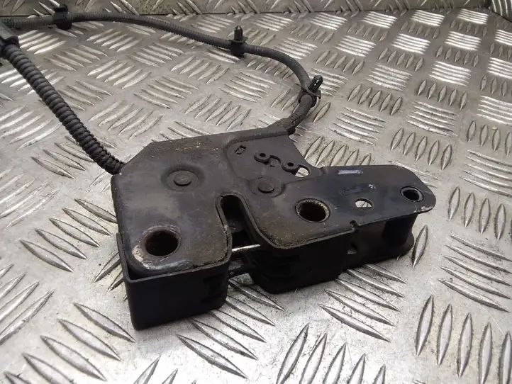 Volkswagen Transporter-Caravelle (2003 - 2009)   Замок капота