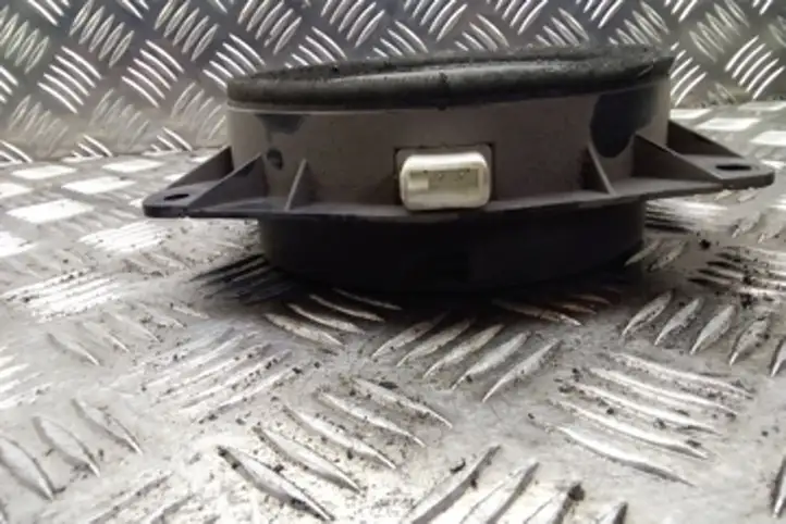 Toyota Avensis Verso (2001 - 2004) 8616044130 Динамики задних дверей — фото 4