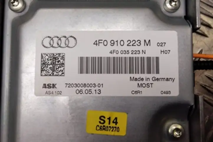 Audi A6 S6 C6 4F (2004 - 2008) 4F0910223M Усилитель звука — фото 3