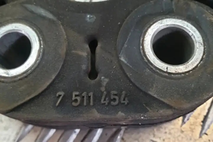 BMW 1 F20 F21 (2011 - 2019) 7610372 Демпфер кардана — фото 4