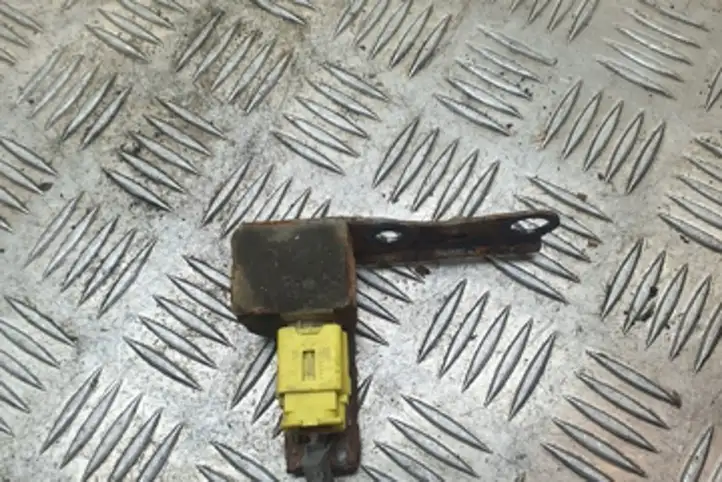 Toyota Yaris Verso (1999 - 2005) 8917452010 Датчик удара SRS — фото 2