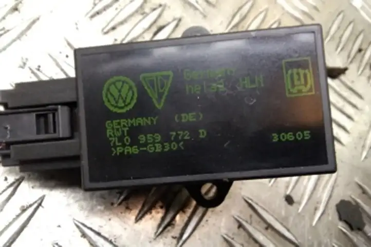Volkswagen Touareg I (2002 - 2010) 7L0959772 Реле обогрева — фото 1
