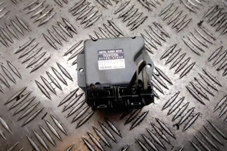 Toyota Prius (XW20) (2003 - 2009) 8716547020 Реле вентилятора печки салона — фото 1