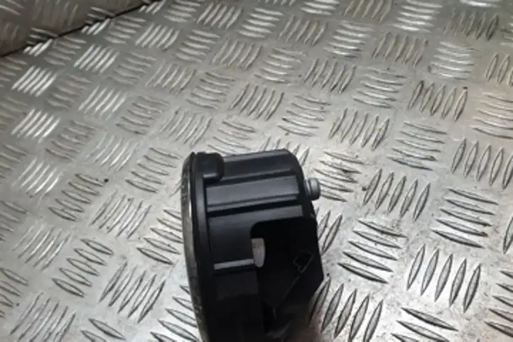 BMW 1 F20 F21 (2011 - 2019) 7270728 Кнопка закрытия крышки багажника — фото 2