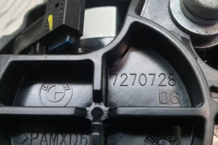 BMW 1 F20 F21 (2011 - 2019) 7270728 Кнопка закрытия крышки багажника — фото 3