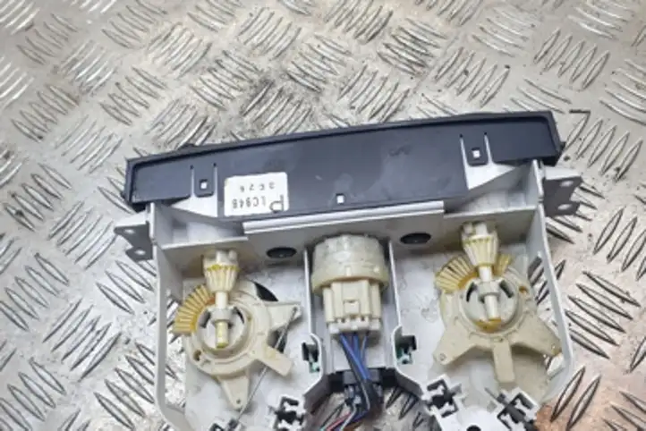 Mazda MPV (1999 - 2006)  3C26 Блок управления кондиционера воздуха / климата/ печки (в салоне)