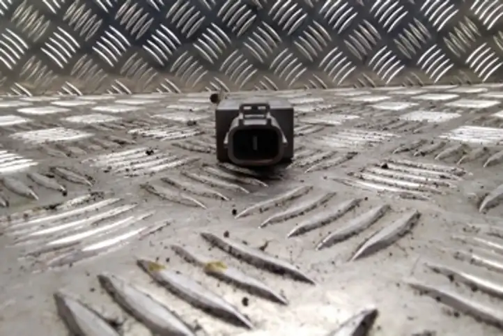 Lexus GS 300 350 430 450h (2004 - 2007)  9098004181 Другое реле