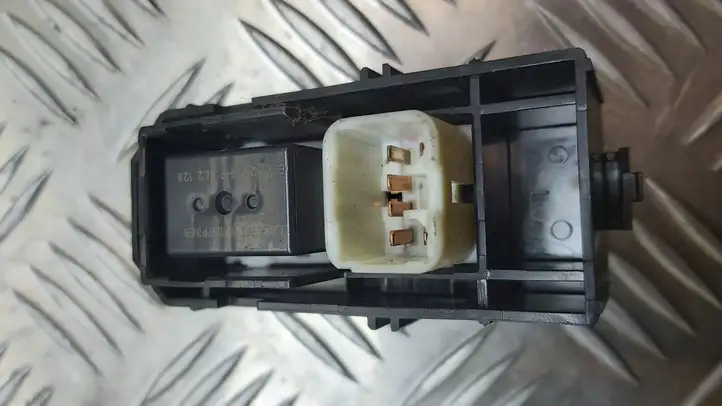 Toyota Prius (XW10) (1997 - 2003) EP262430P Блок кнопок стеклоподъемников — фото 3