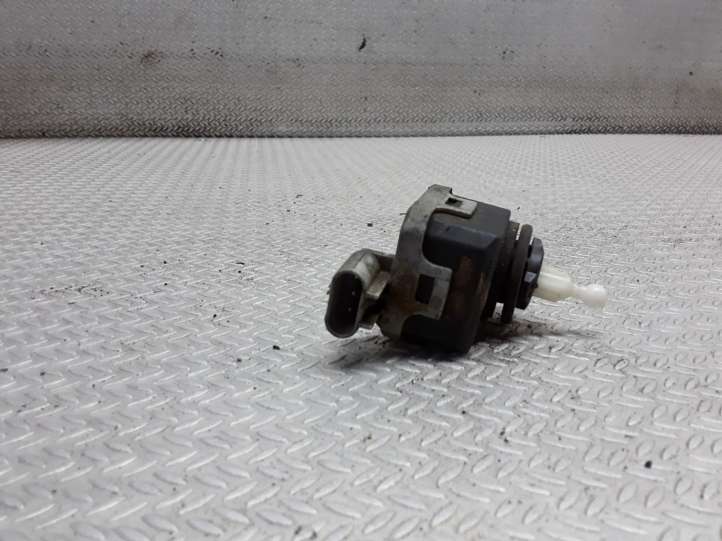 Opel Astra (1998 - 2004)  90590665 Двигатель регулировки высоты фар