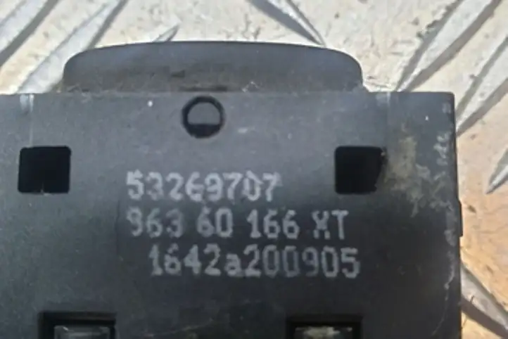 Peugeot 407 (2004 - 2011) 96360166 Кнопка стеклоподъемников — фото 2