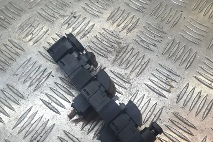 Peugeot 407 (2004 - 2011) 53269735B Кнопка стеклоподъемников — фото 4