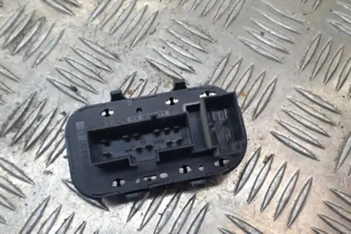 Ford Focus (2005 - 2008) 98AG14A132 Кнопка стеклоподъемников — фото 3
