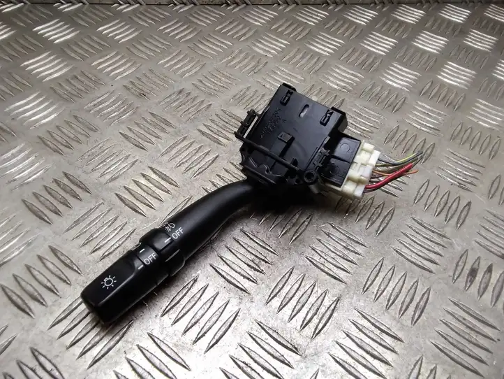 Toyota Corolla Verso AR10 (2004 - 2009) 8414005110 Подрулевой переключатель — фото 1
