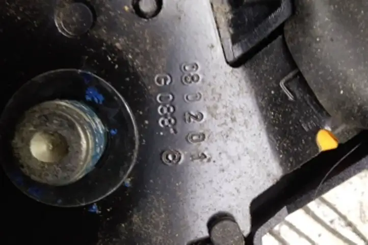 Opel Meriva (2006 - 2010)  13130377 Замок переднего ремня